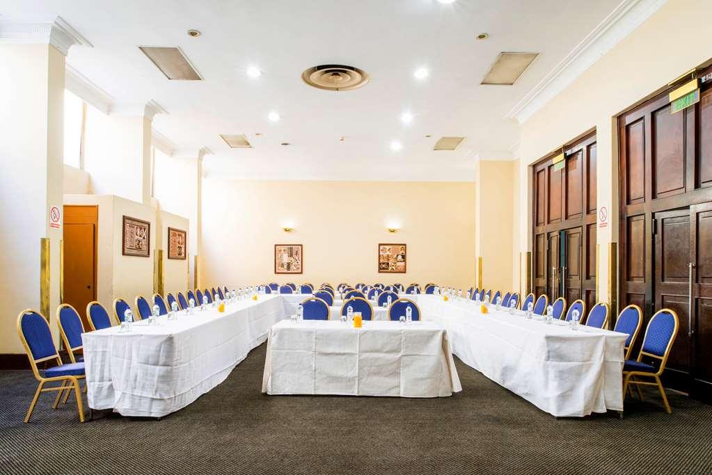 New Ambassador Hotel Harare Pokój zdjęcie